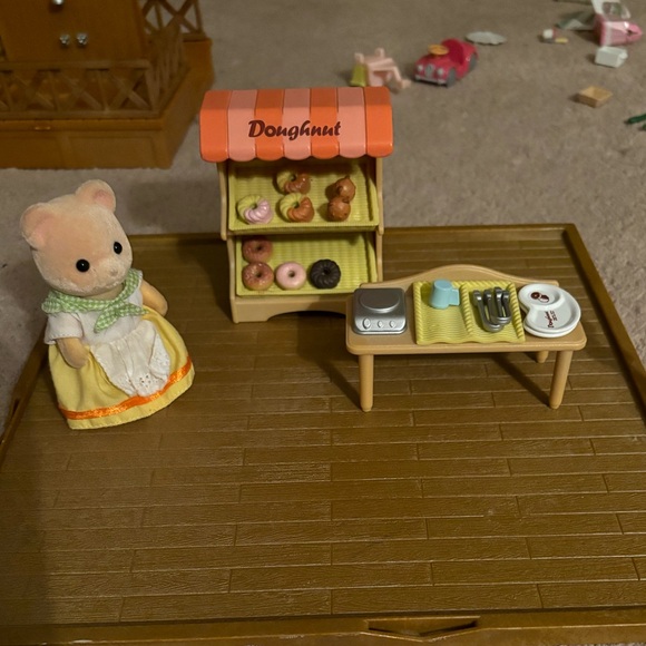 Calico critters doughnut stand - Picture 1 of 1